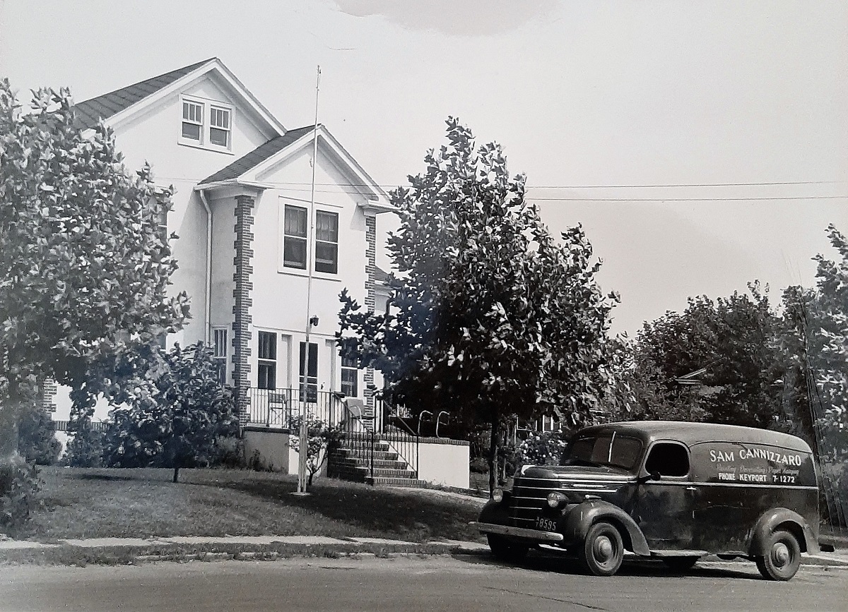 299 Main Street in Keyport