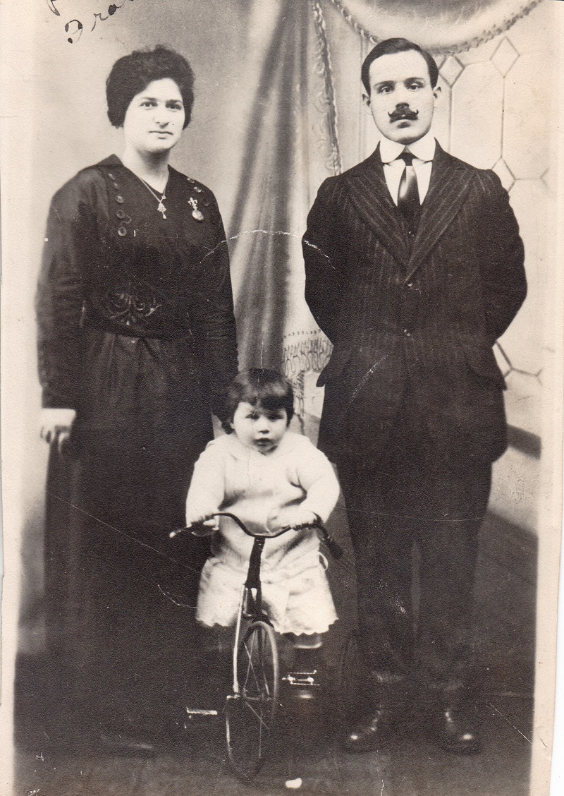 Frances and Salvatore Cannizzaro with daughter Frances