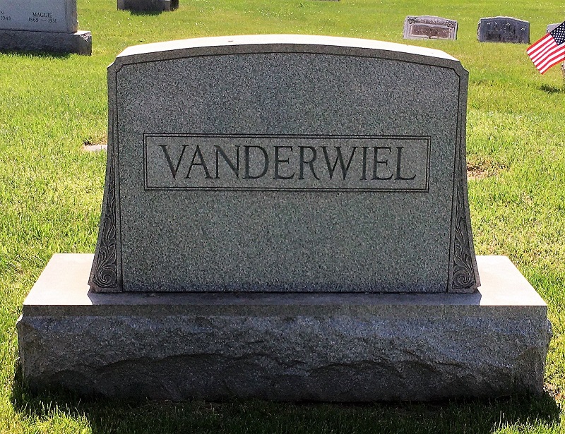 John and Jennie Vanderwiel Grave at Fair Lawn Memorial Cemetery